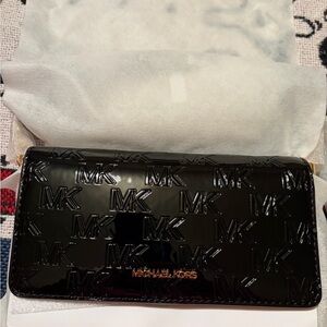 NWT Michael Kors Glossy Black Phone Crossbody Purse.